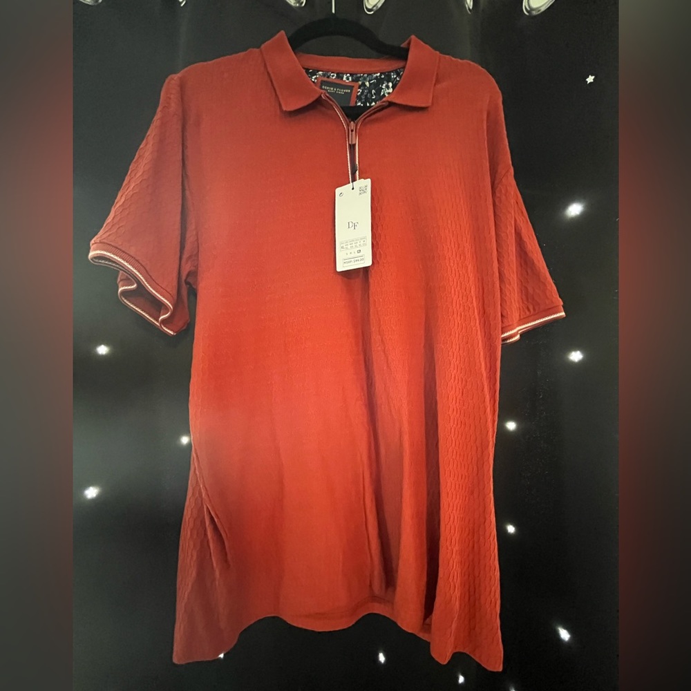 Short sleeve polo with zipper